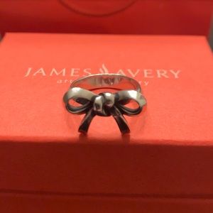 James Avery Retired Bow Ring